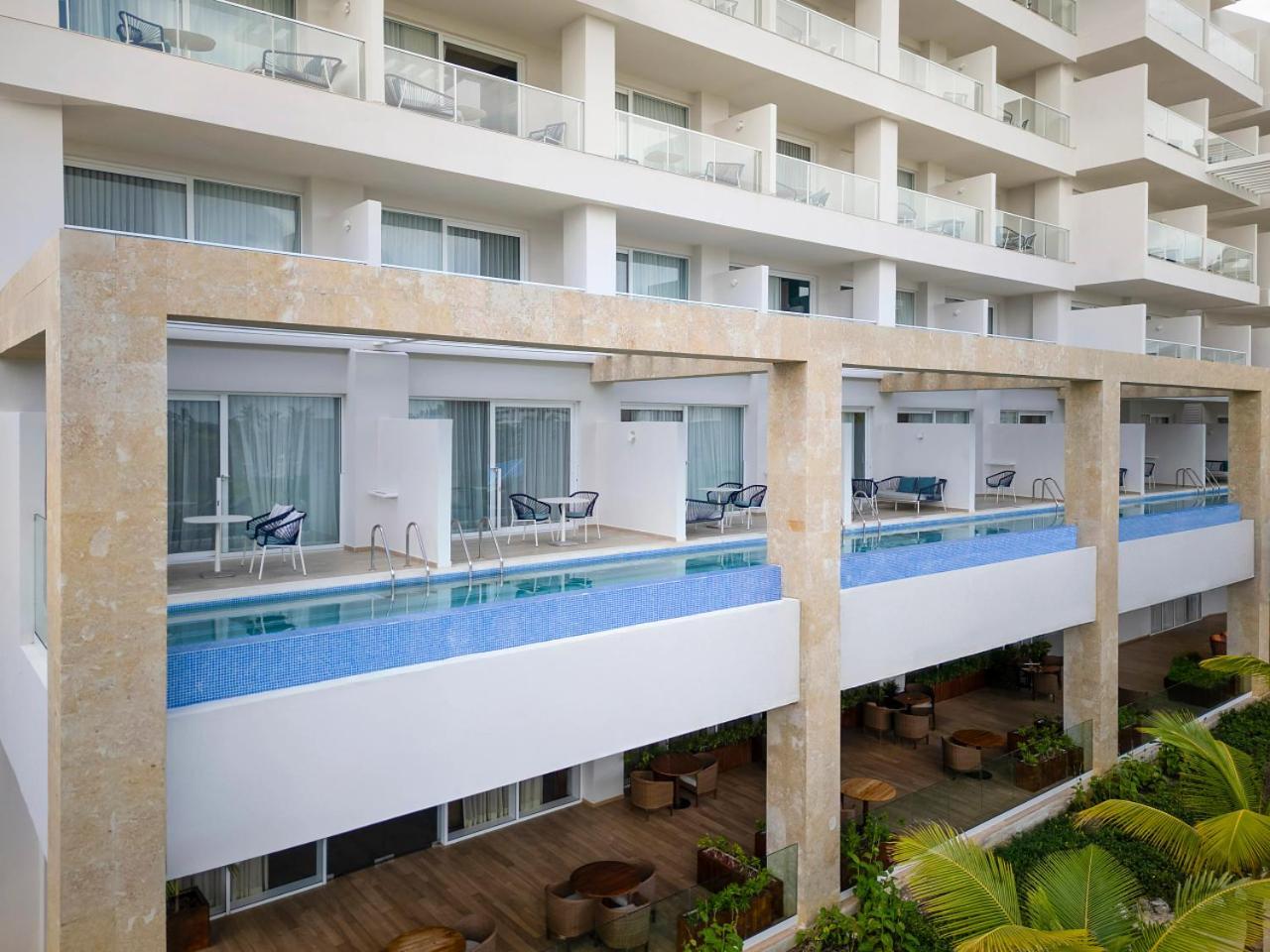 Resort Dreams Cap Cana & 5*